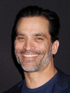 Johnathon Schaech