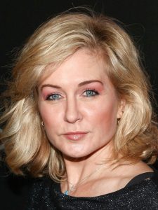 Amy Carlson