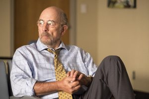 Richard Schiff Height