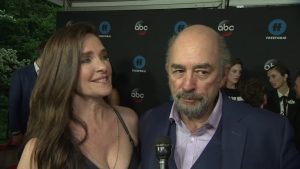 Richard Schiff Smile