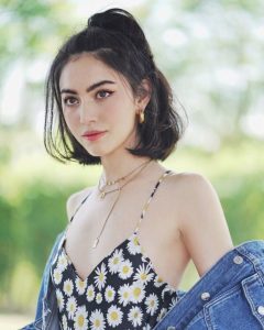 davika hoorne actress