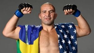 glover teixeira smile