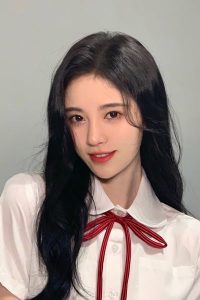 Ju Jingyi age