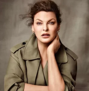 Linda Evangelista height