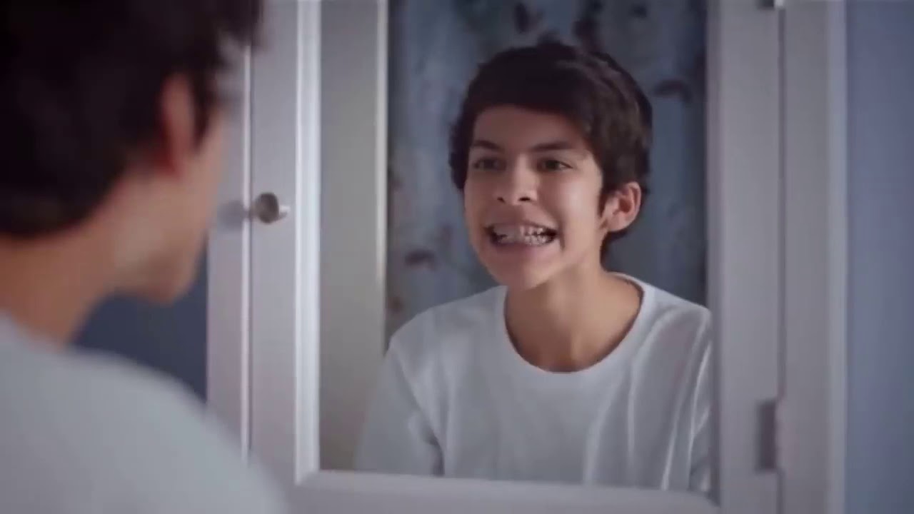 Xolo Mariduena in a commerical