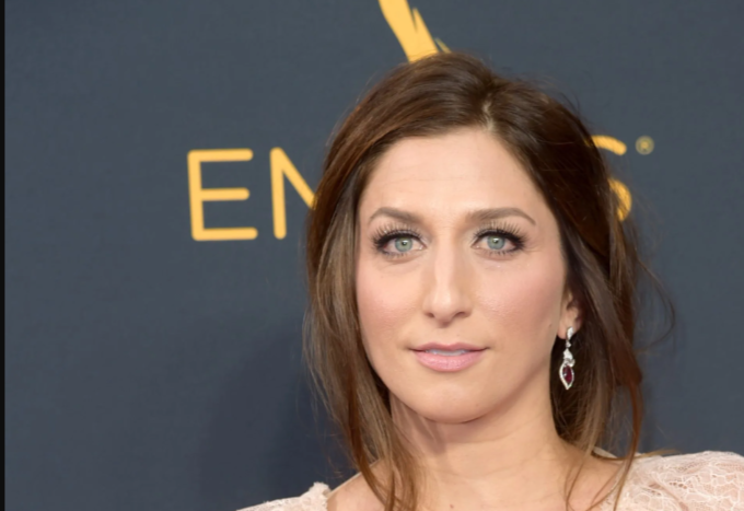 Chelsea Peretti