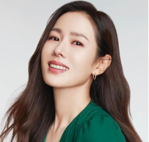 Son Ye-Jin